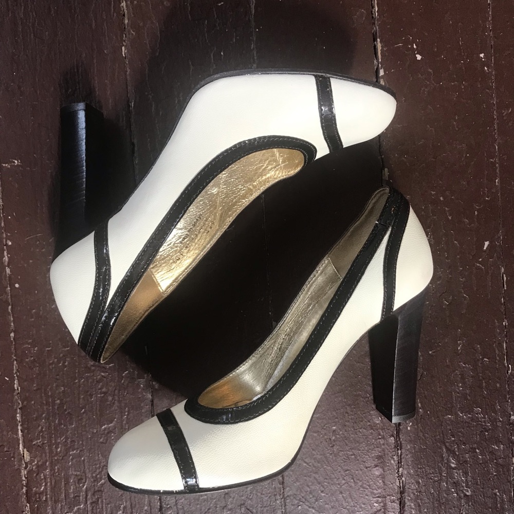 Coach White Leather Cassia Pump ✨